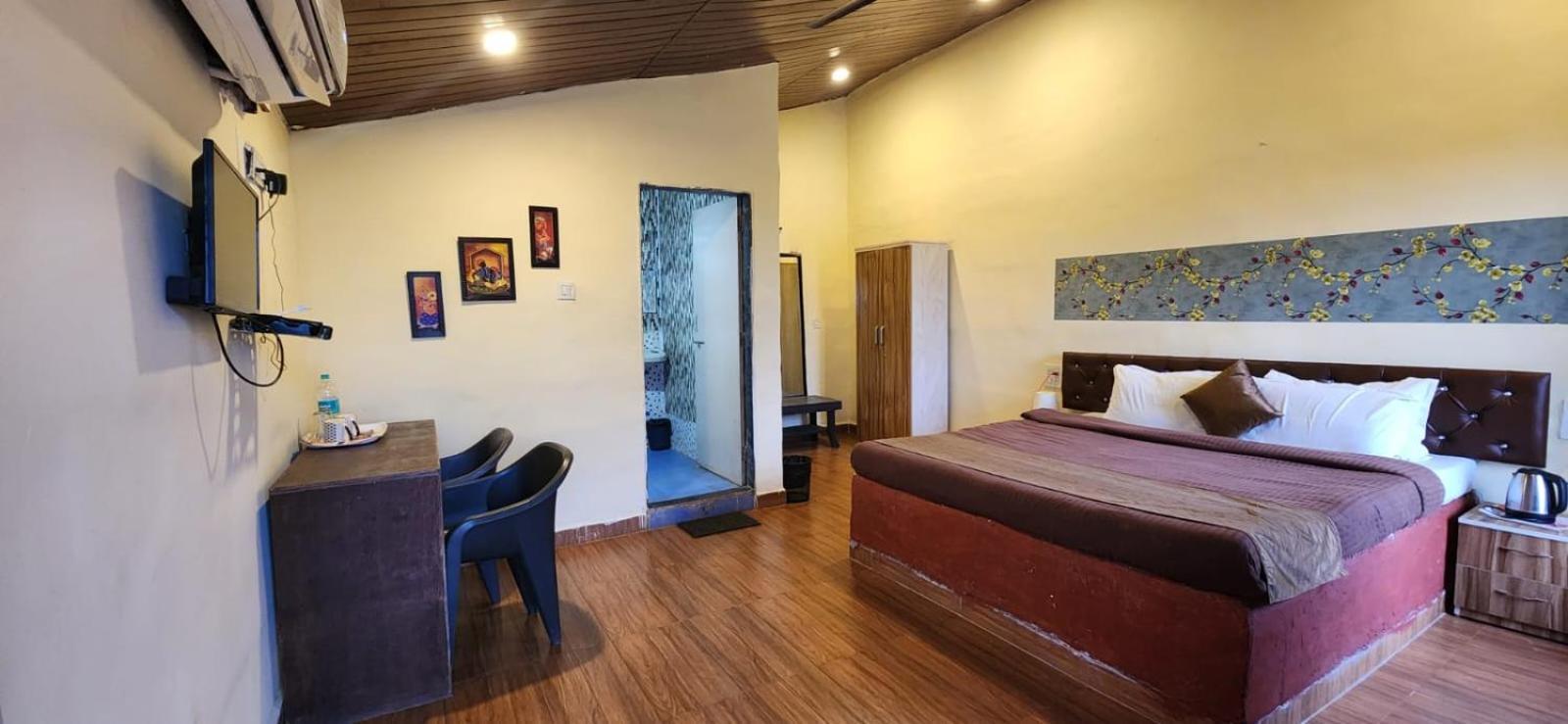 Mysticstays Resort Wai Exteriör bild